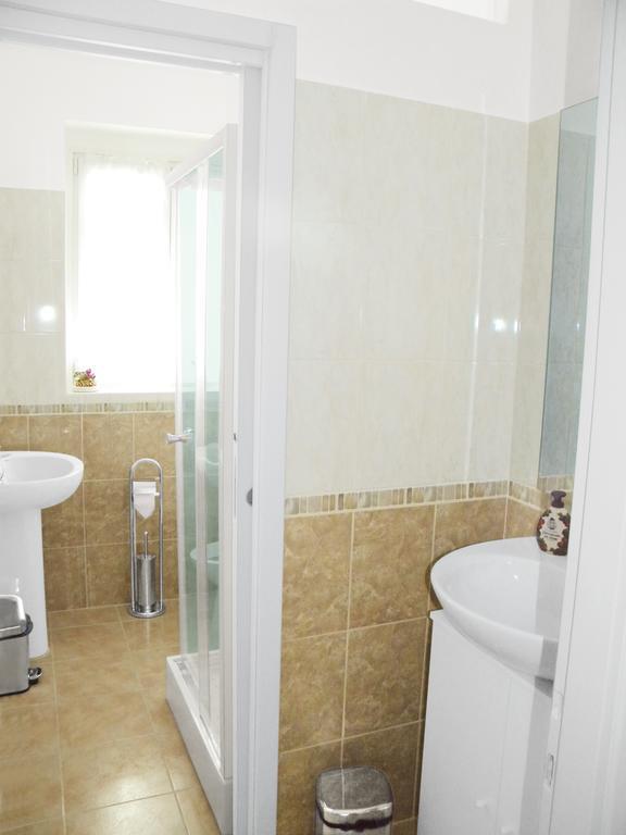 Compass B&B Verona Ngoại thất bức ảnh
